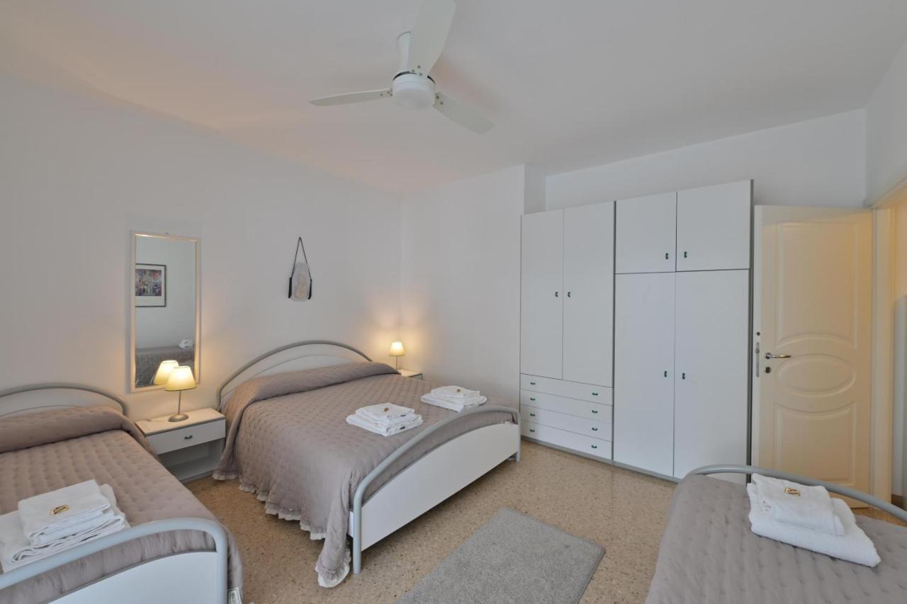 Residence Mariavittoria Lido di Jesolo Bagian luar foto