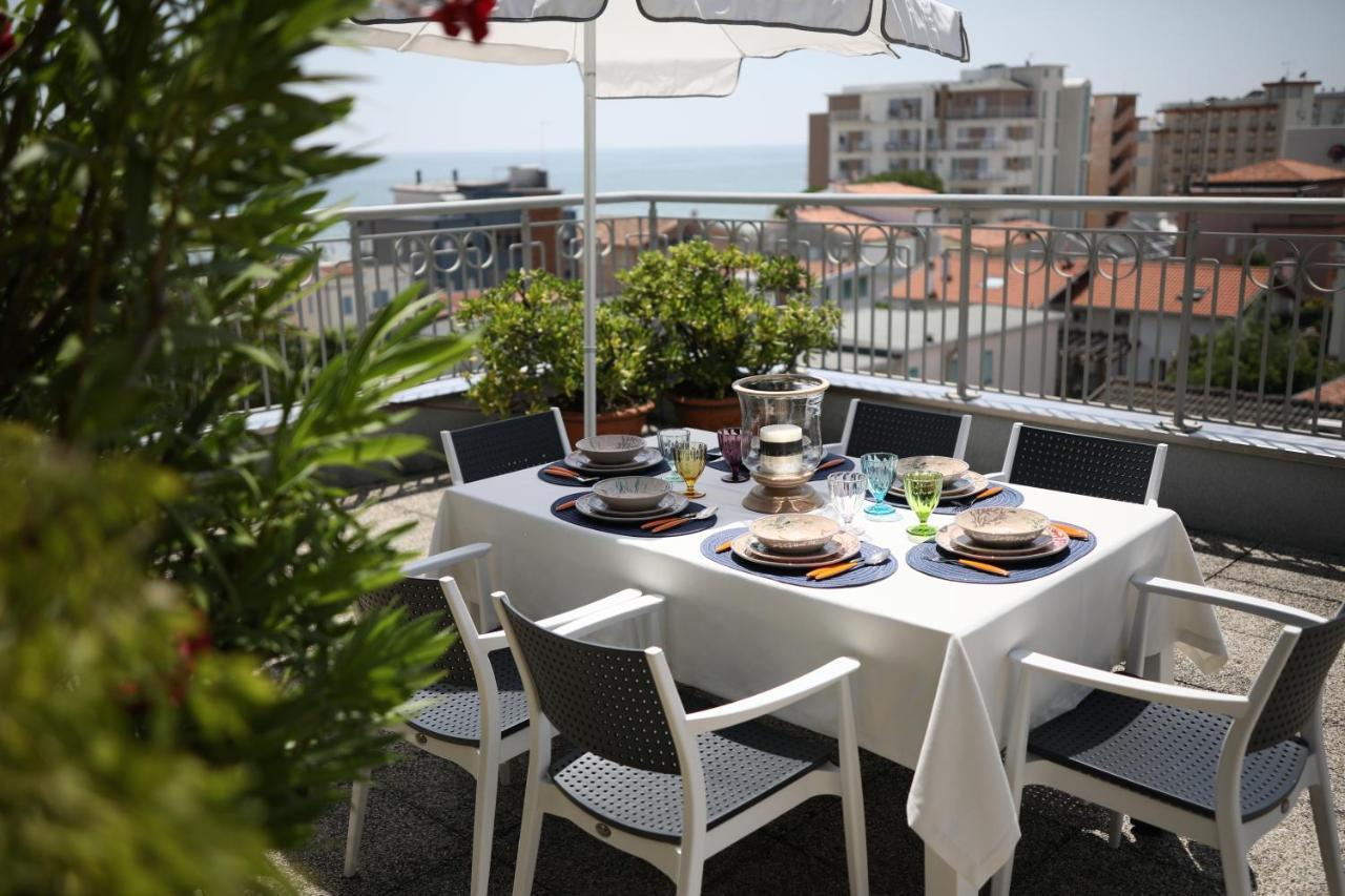 Residence Mariavittoria Lido di Jesolo Bagian luar foto