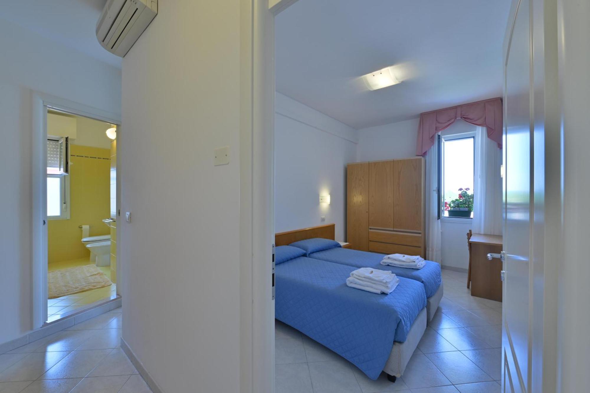 Residence Mariavittoria Lido di Jesolo Bagian luar foto