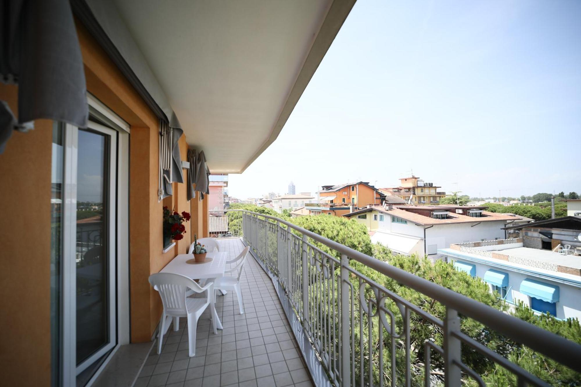 Residence Mariavittoria Lido di Jesolo Bagian luar foto