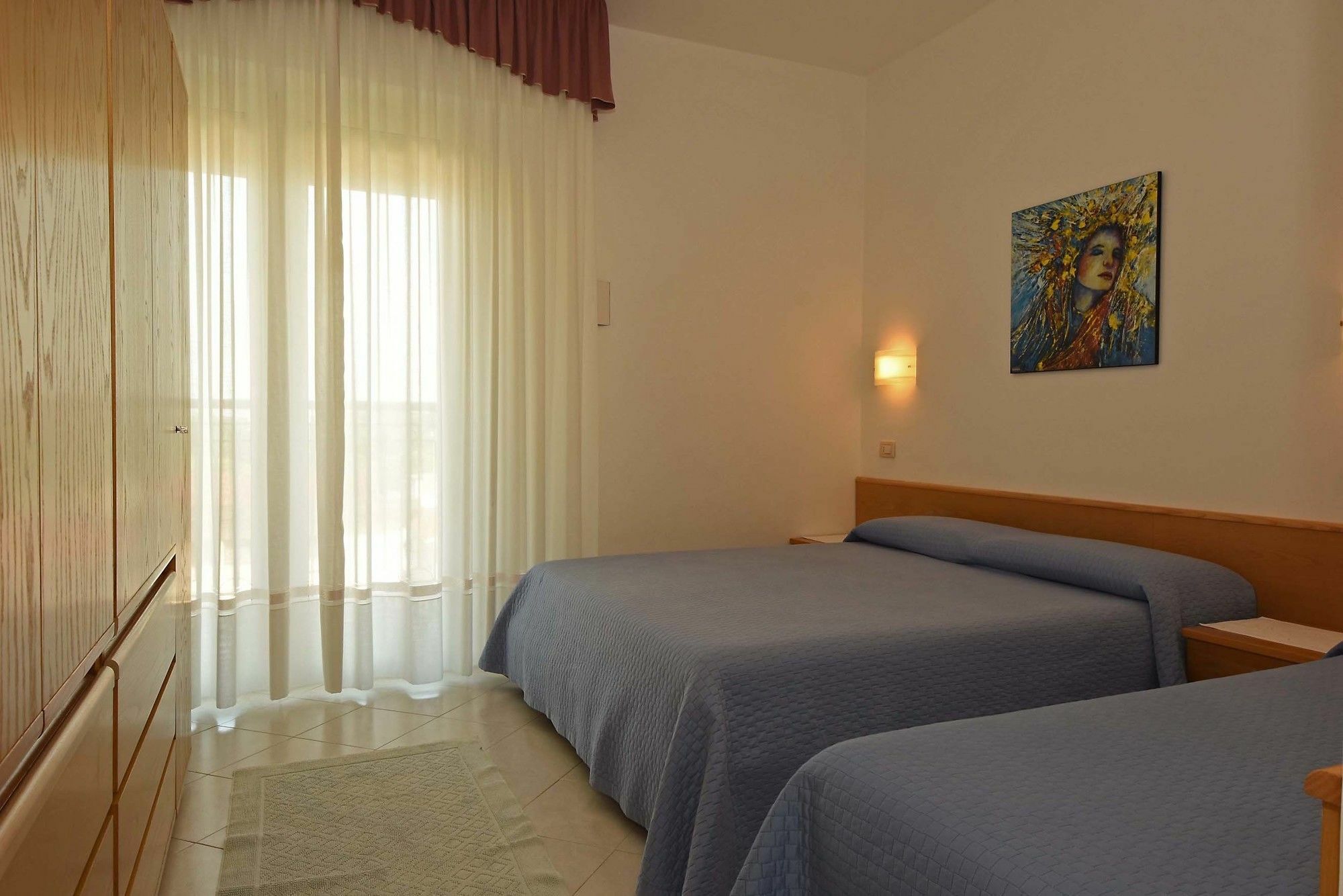 Residence Mariavittoria Lido di Jesolo Bagian luar foto
